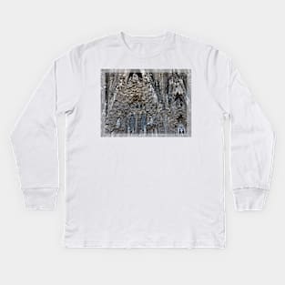 La Sagrada Familia breath-taking exterior: detailed architecture photography Kids Long Sleeve T-Shirt